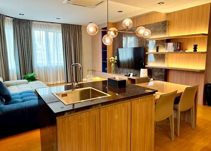 The Prestige Living At Sathorn-chan Appartamento